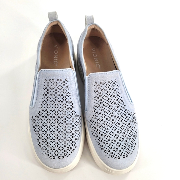 Vionic Women's Sneaker Kimmie Perf- Comfortable Slip Ons Size 9 - Picture 1 of 7